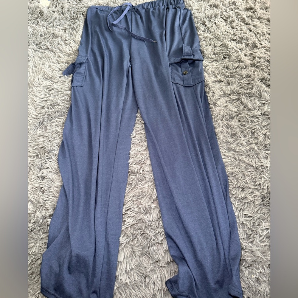 Women's Wide-Leg Cargo Pants in Slate Blue